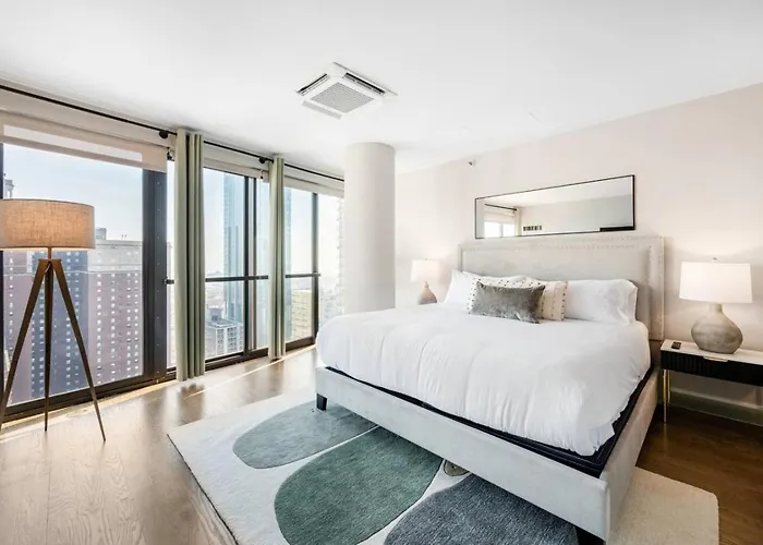 Апартаменты Lux Dtown Penthouses 9bd-9ba Sleep 25 Parking, Pool, Gym Чикаго