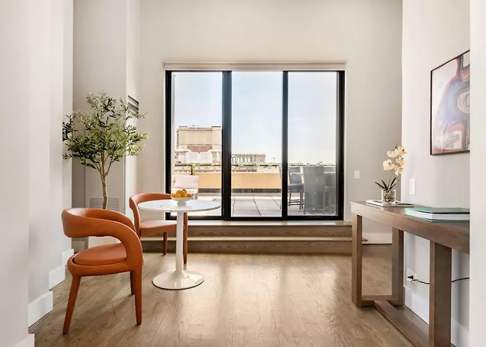 Apartamento Lux Dtown Penthouses 9bd-9ba Sleep 25 Parking, Pool, Gym *