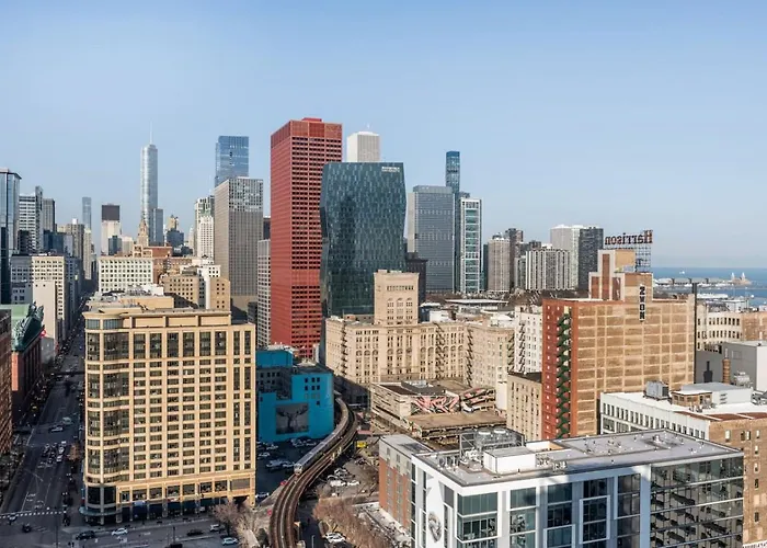 Lux Dtown Penthouses 9bd-9ba Sleep 25 Parking, Pool, Gym