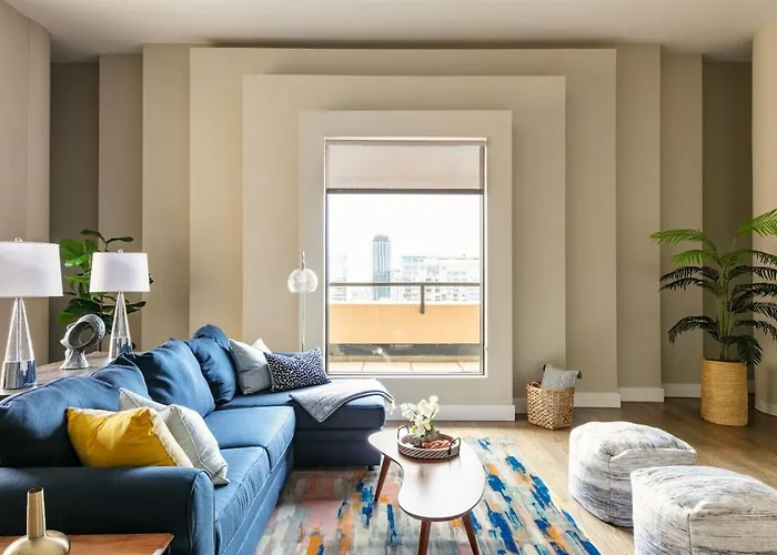 Lux Dtown Penthouses 9bd-9ba Sleep 25 Parking, Pool, Gym Chicago